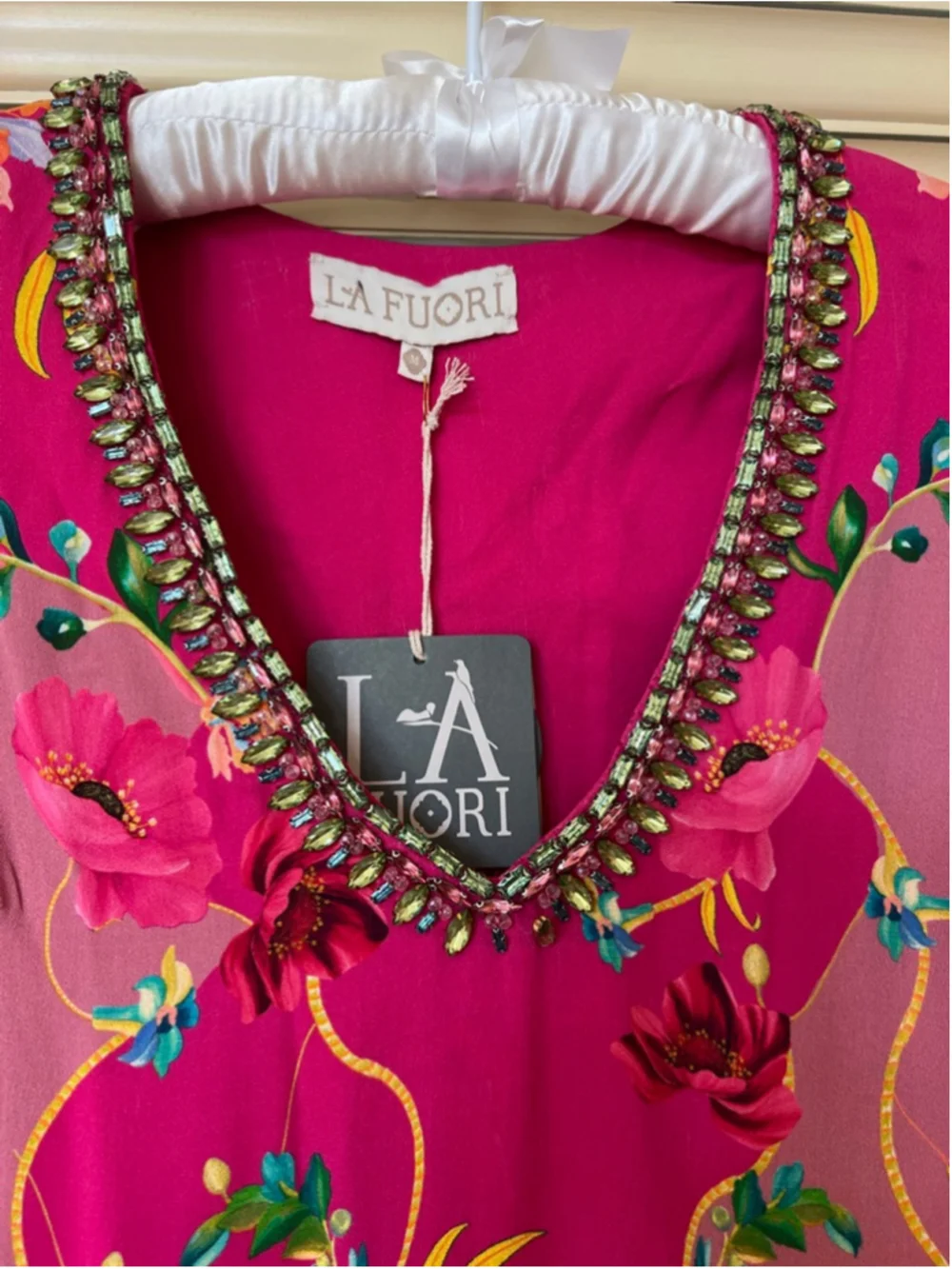 NWT LA FUORI Fuchsia Pink Floral Silk Kaftan M